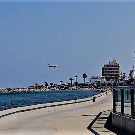 Capri Sea View One Bedroom Larnaca Ngoại thất bức ảnh